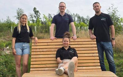 „Ber­gi­sche Ses­sel“ für Wan­de­rer an der Wiehl­tal­sper­re